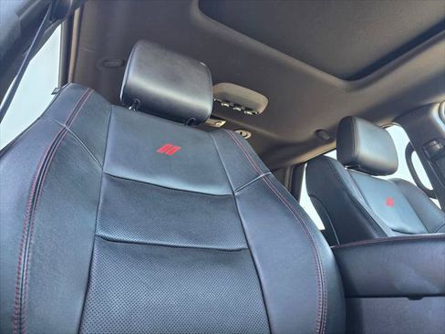 Used 2024 Dodge Durango GT RWD image 23