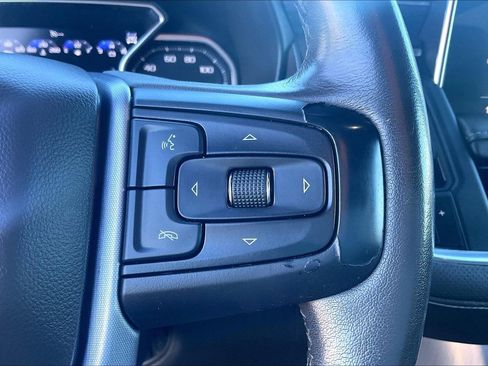 Used 2021 GMC Yukon XL SLT w/ Rear Media and Nav Package image 22