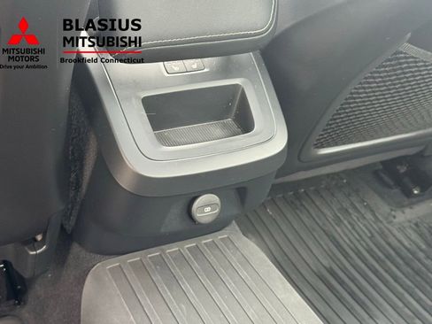 Used 2024 Volvo S60 B5 Plus image 35