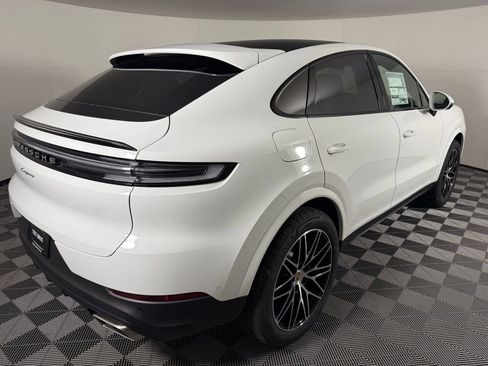New 2026 Porsche Cayenne Coupe image 7
