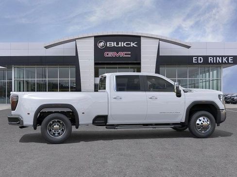New 2025 GMC Sierra 3500 SLT w/ SLT Premium Package image 5