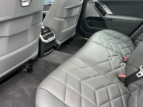 Used 2024 BMW 740i w/ Premium Package RWD image 11