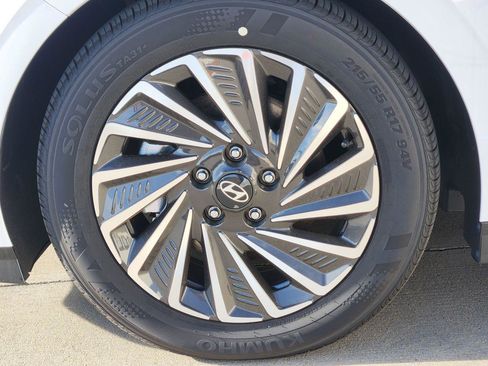 New 2026 Hyundai Sonata Limited FWD image 7
