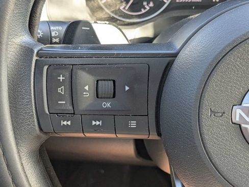 Used 2025 Nissan Pathfinder S FWD image 26