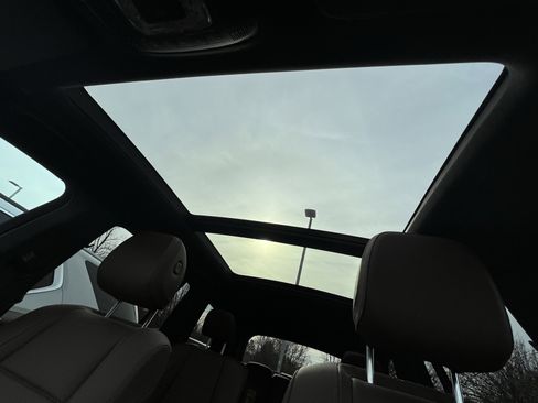 Certified 2024 Mercedes-Benz GLS 450 4MATIC image 29