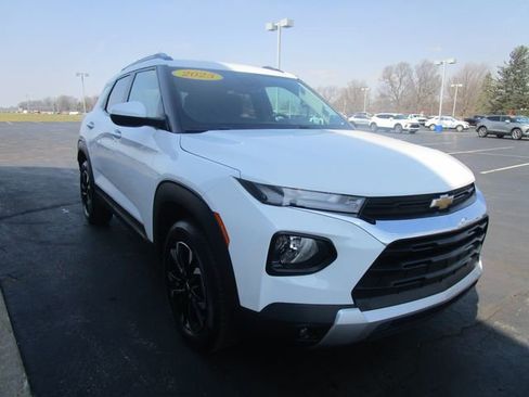 Used 2023 Chevrolet TrailBlazer LT w/ Convenience Package image 7