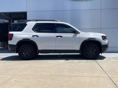 Used 2026 Honda Passport TrailSport Elite image 3
