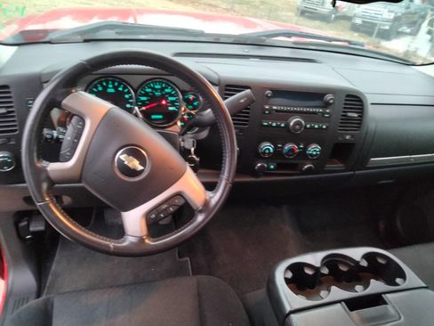 Used 2011 Chevrolet Silverado 1500 LT w/ Interior Plus Package image 12