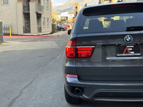 Used 2012 BMW X5 xDrive35i image 5