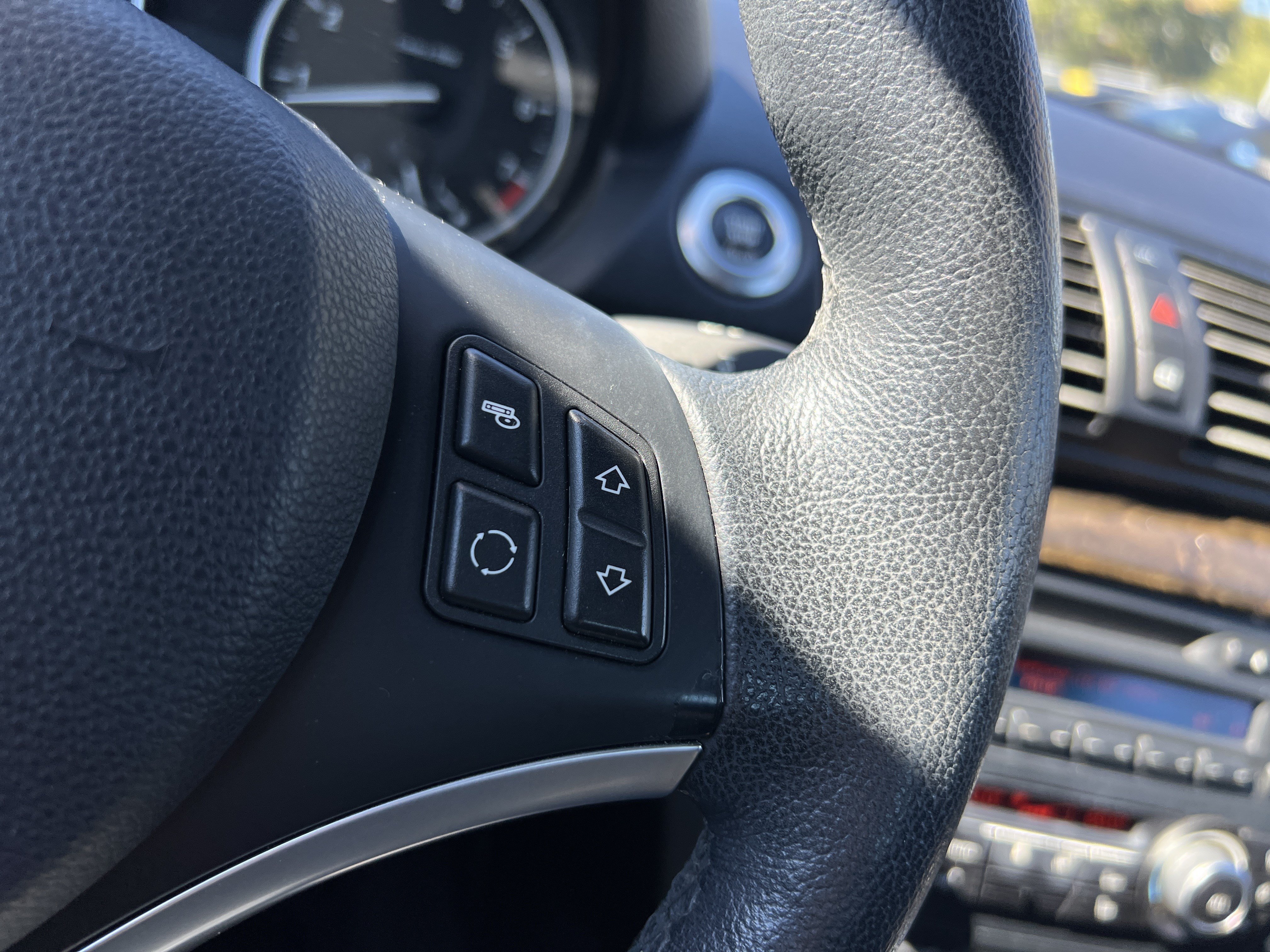 Used 2011 BMW 128i Convertible RWD image 20