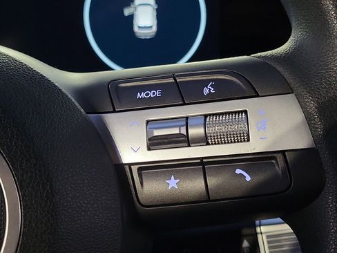 Certified 2024 Hyundai Kona SE image 10