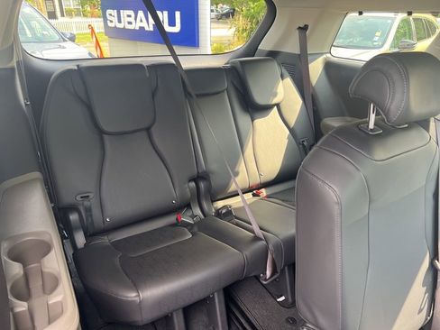 Used 2025 Kia Carnival SX image 45
