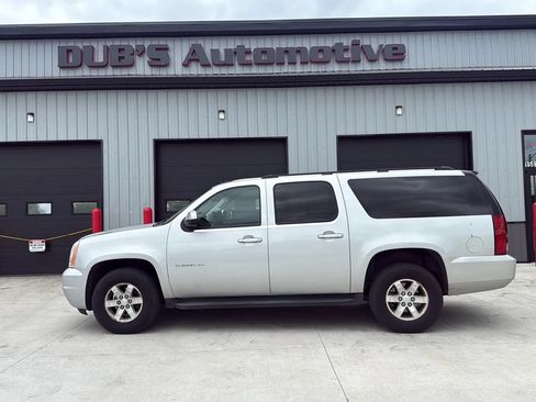 Used 2011 GMC Yukon XL SLE AWD/4WD image 6