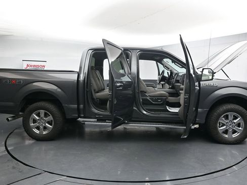 Used 2018 Ford F150 XLT w/ Equipment Group 302A Luxury AWD/4WD image 44