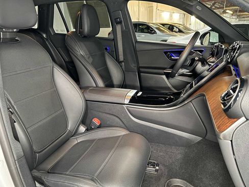 Certified 2025 Mercedes-Benz GLC 300 GLC 300 image 12