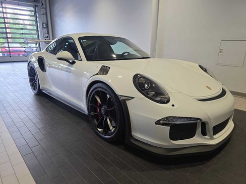 Used 2016 Porsche 911 GT3 RS RWD image 9