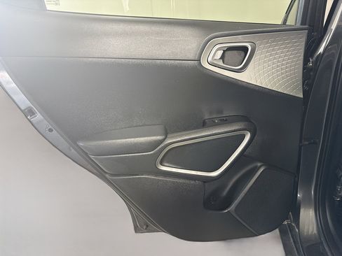 Used 2023 Kia Soul LX w/ Option Group 015 FWD image 25