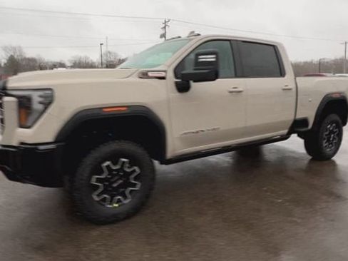 New 2026 GMC Sierra 2500 AT4X image 4