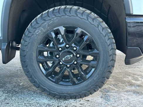 New 2026 Chevrolet Silverado 2500 LT w/ Trail Boss Package AWD/4WD image 9