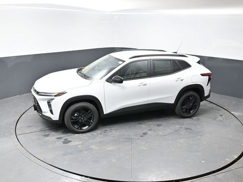 New 2026 Chevrolet Trax ACTIV image 38