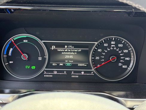 Used 2023 Kia Sorento EX w/ Panoramic Sunroof Package FWD image 22