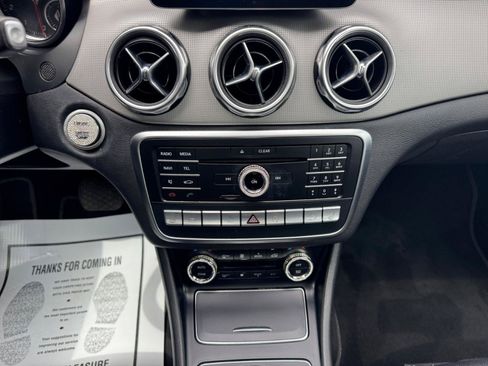Used 2018 Mercedes-Benz GLA 250 4MATIC image 12