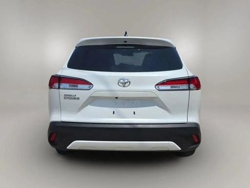 Used 2024 Toyota Corolla Cross L FWD image 8