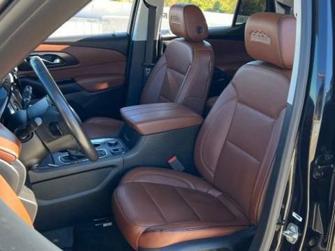 Used 2018 Chevrolet Traverse High Country w/ LPO, Cargo Package image 31