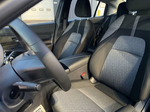 New 2026 Nissan Sentra SV w/ SV Convenience Package FWD image 26