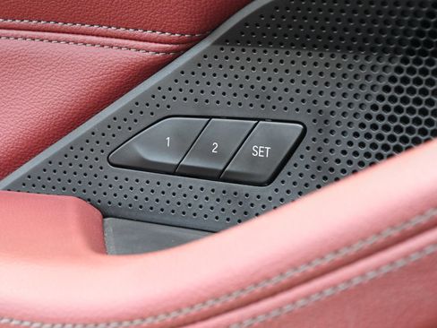 Used 2022 BMW 430i Coupe w/ M Sport Package RWD image 17