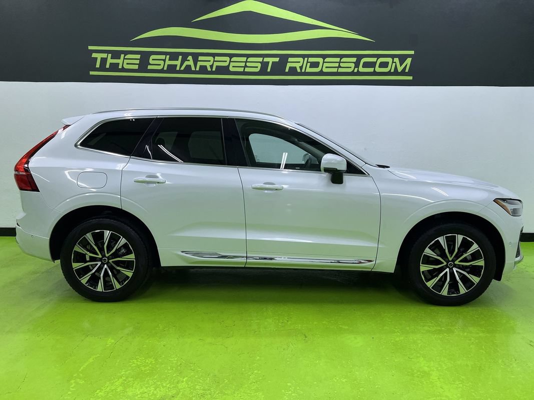 Used 2023 Volvo XC60 B5 Plus FWD image 11