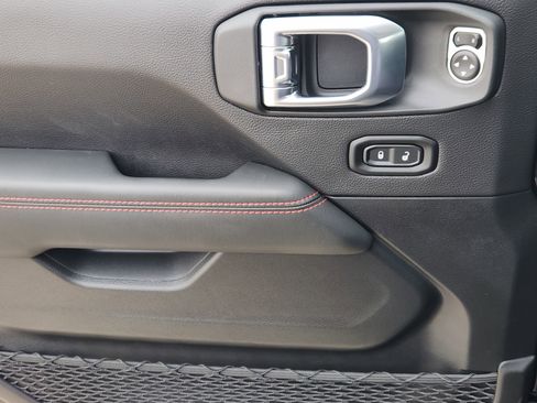 New 2026 Jeep Wrangler Unlimited Rubicon image 17