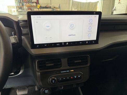 New 2025 Ford Maverick XLT w/ XLT Luxury Package image 15