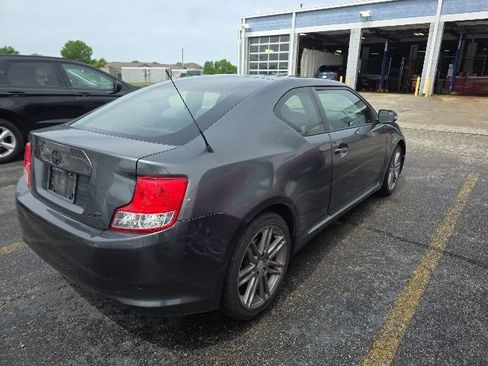 Used 2011 Scion tC FWD image 4