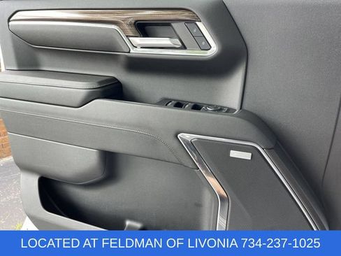 Used 2023 Chevrolet Silverado 1500 LT Trail Boss w/ Convenience Package II AWD/4WD image 22