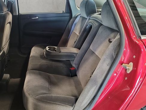 Used 2014 Chevrolet Impala LT w/ LT Sunroof Package image 28