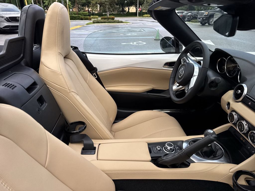 New 2026 MAZDA MX-5 Miata Grand Touring RWD image 15