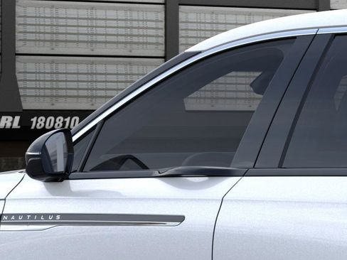 New 2026 Lincoln Nautilus Premier image 20