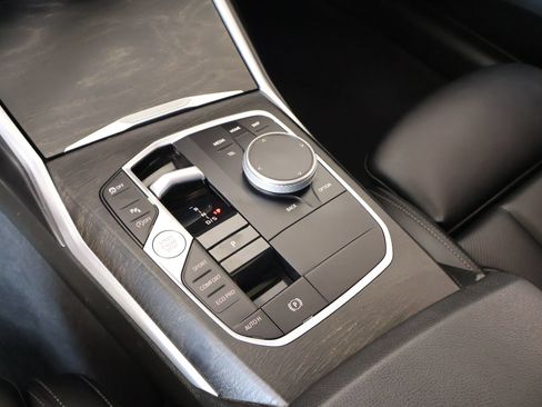 Used 2024 BMW 330i Sedan RWD image 9