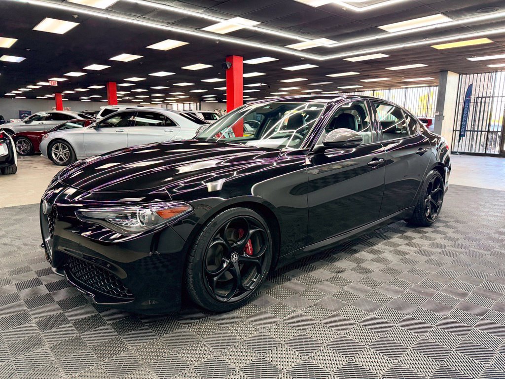 Used 2020 Alfa Romeo Giulia w/ Quick Order Package 22K Sport RWD image 8