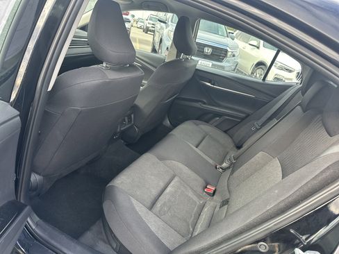Used 2025 Toyota Camry LE image 13