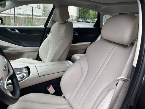 Used 2023 Genesis G80 2.5T w/ Advanced Package AWD/4WD image 10