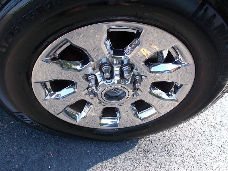 Used 2017 Ford F250 Lariat w/ Chrome Package AWD/4WD image 19