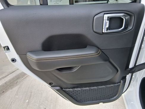 New 2026 Jeep Gladiator Sport image 20