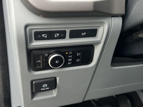 Used 2024 Ford F150 XLT w/ Equipment Group 302A MID RWD image 18