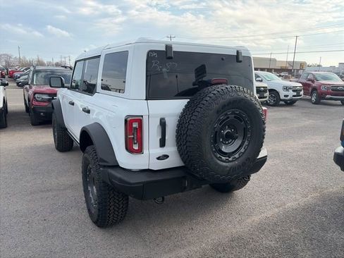 New 2025 Ford Bronco Badlands w/ Sasquatch Package AWD/4WD image 4