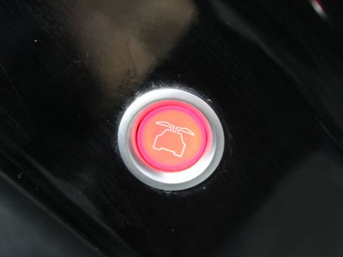 Used 2019 Tesla Model X Performance image 50