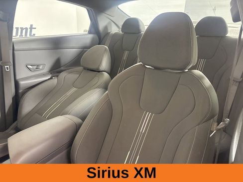 Used 2024 Hyundai Elantra SEL w/ Convenience Package FWD image 11