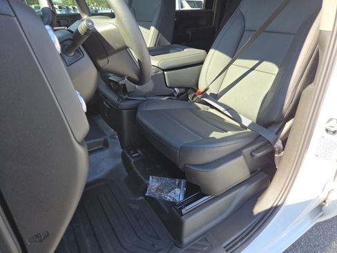 New 2026 GMC Sierra 3500 Pro w/ Convenience Package image 28