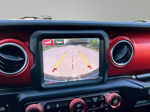 Used 2021 Jeep Wrangler Unlimited Rubicon AWD/4WD image 27
